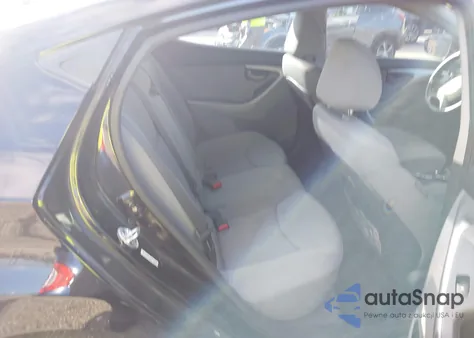 2011 Hyundai Elantra Gls (Ulsan Plant) z USA, uszkodzony, nr VIN KMHDH4AE4BU143858